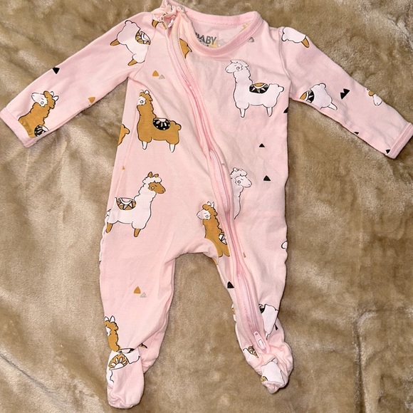 Cotton On Other - Llama longsleeve onesie